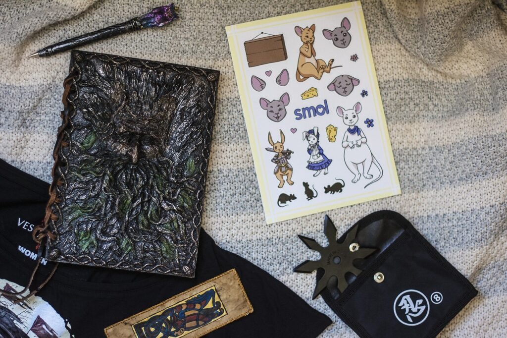 fantastic, fantasy, shopping, notebook, pen, unusually, stickers, tab, t-shirt, shuriken, mouse